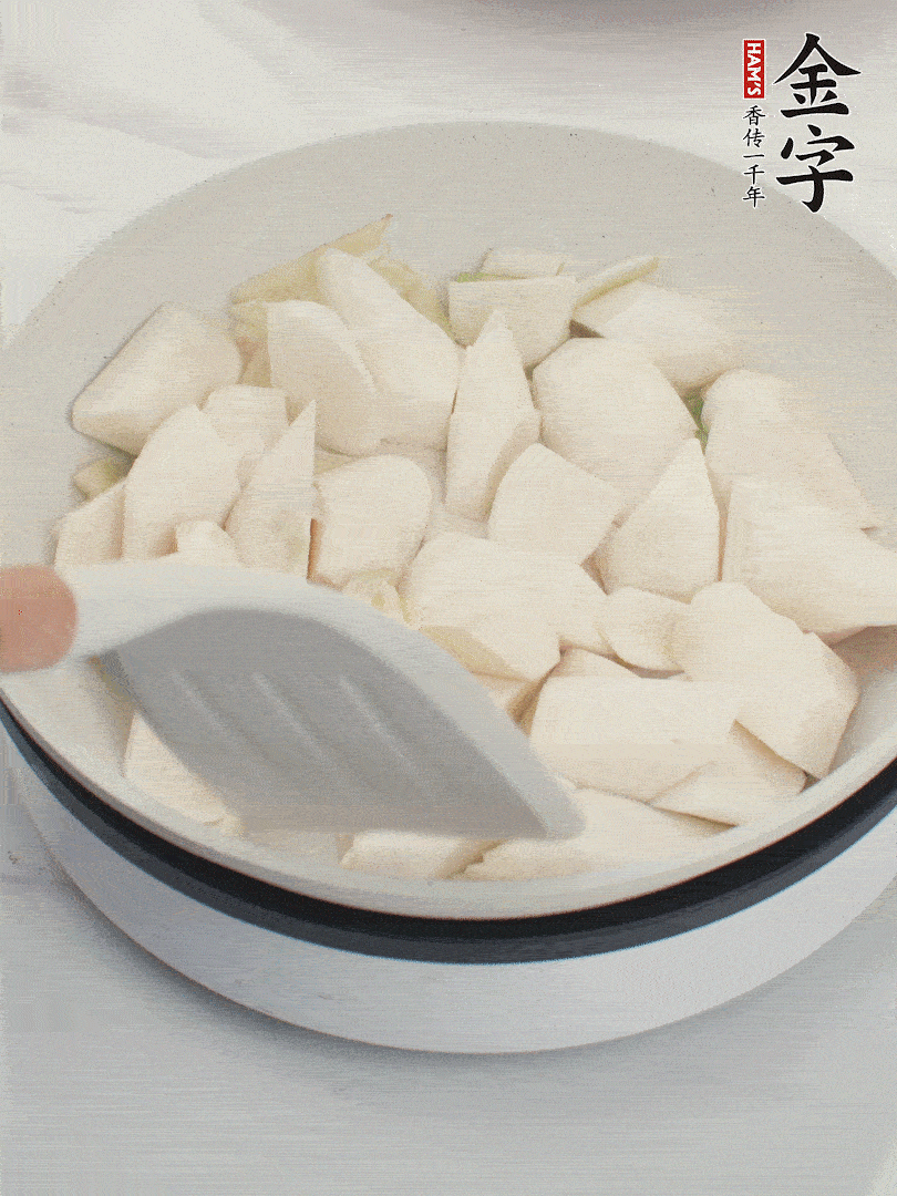 加茭白煸炒。