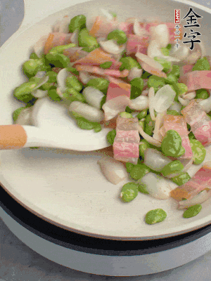 勾薄芡出鍋。